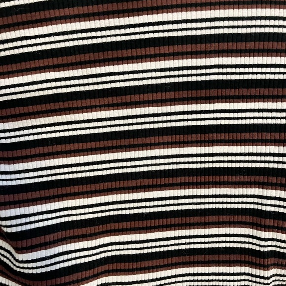 Hollister long sleeve - Picture 3 of 4